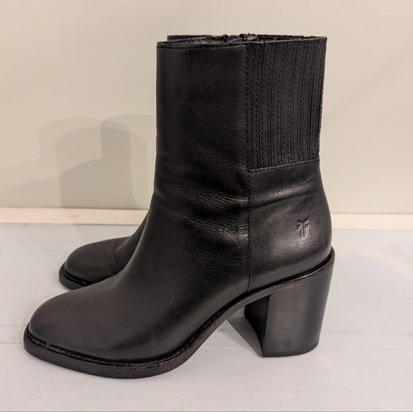 Frye Pia Chelsea Short Black Leather Boot Size 6.5 Block Heel Zip Up - Picture 6 of 8